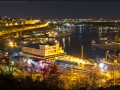 Вечерняя бухта рядом с центром Севастополя (всего в городе 37 разных бухт)